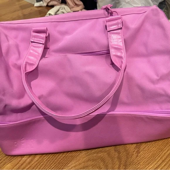 Beis Pink Duffle Bag - Picture 1 of 1